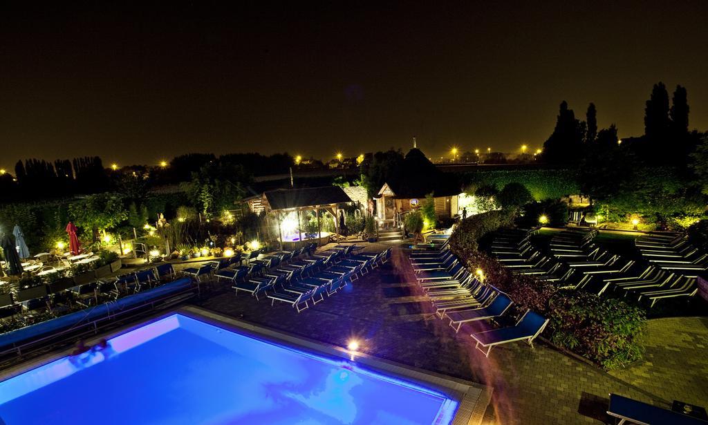 Hotel Thermen 딜비크 외부 사진
